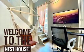 Lovely & Sunny Loft Heart Of Nice With A/C!